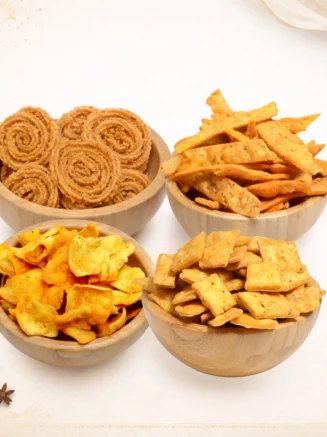 Spicy Crunch Lovers Combo Includes special snacks including Methi Chakri, Masala Papdi, Tikha Para & Fafda to buy in UK